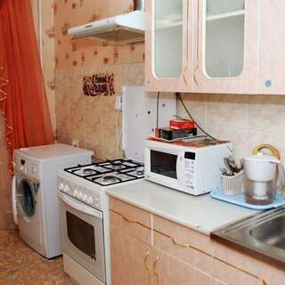 Апартаменты Уютный дом Усинск 3-комнатный стандарт-2