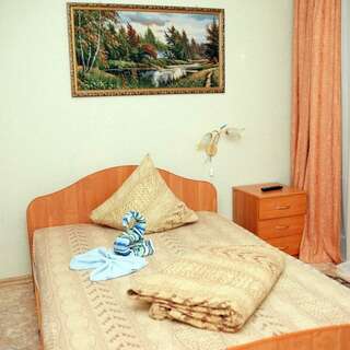 Апартаменты Уютный дом Усинск 3-комнатный стандарт-1